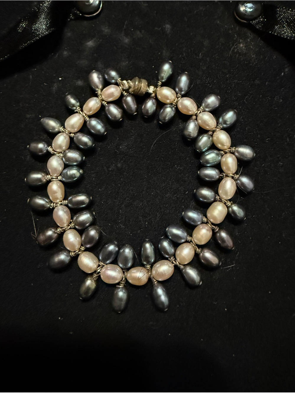 Two-Tone Freshwater Pearl Cluster Necklace in Black and Cream